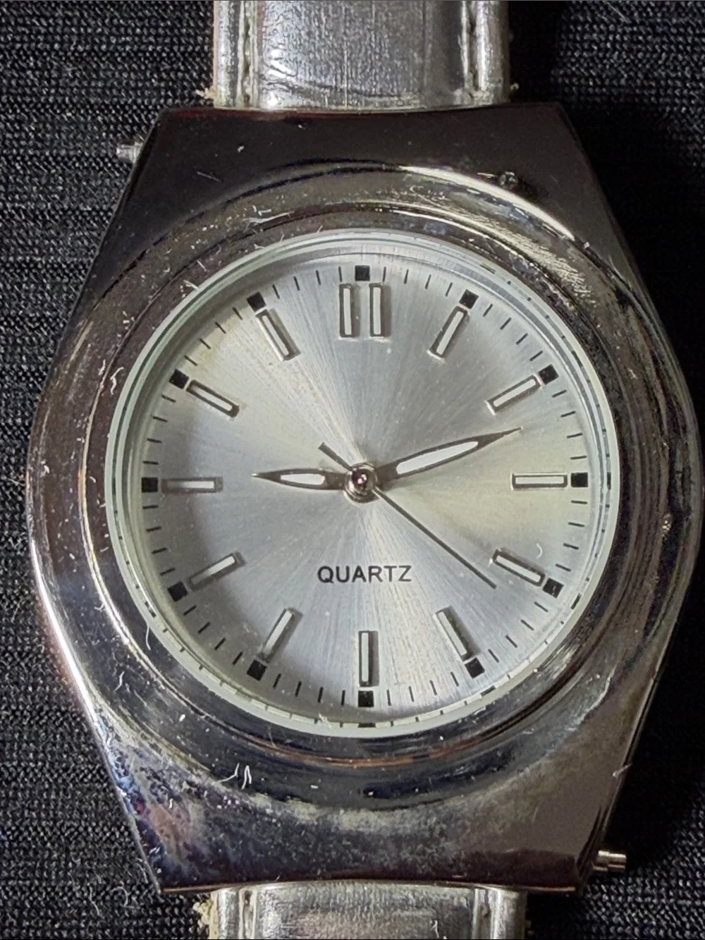 Silver Women's Analog Watch with Metallic Leather Strap